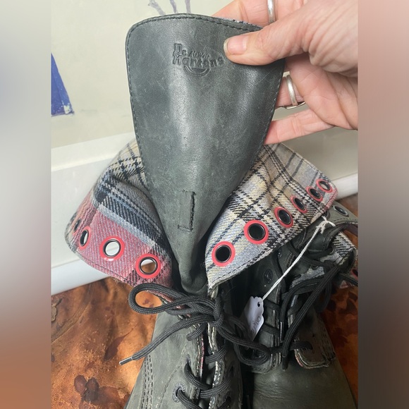 Dr.Martens Triumph 1914 boots black leather spartan fabric grip outsoles size 9 - Picture 7 of 15
